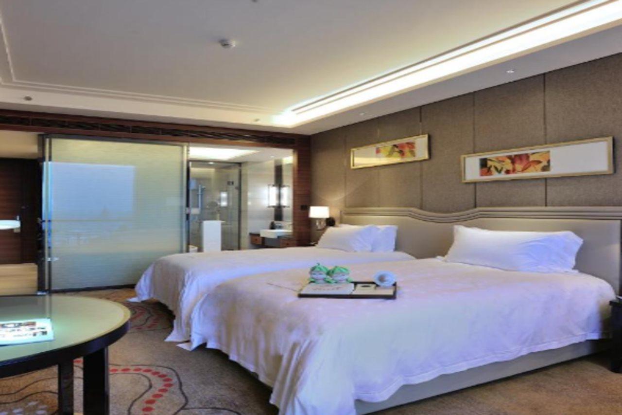 Dongguan Kande International Hotel-During The Canton Fair, Guests Can Enjoy Free Shuttle Buses To The Canton Fair Exhibition Hall Extérieur photo