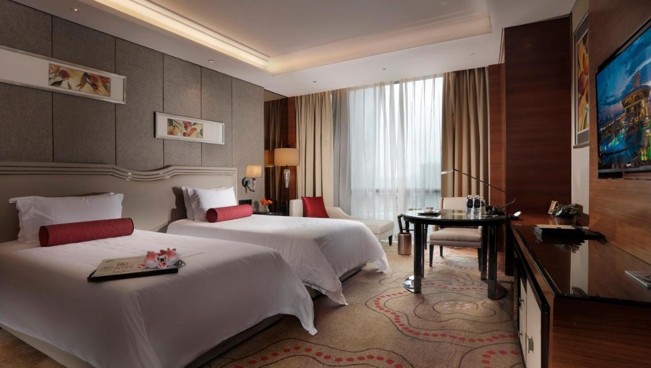 Dongguan Kande International Hotel-During The Canton Fair, Guests Can Enjoy Free Shuttle Buses To The Canton Fair Exhibition Hall Extérieur photo