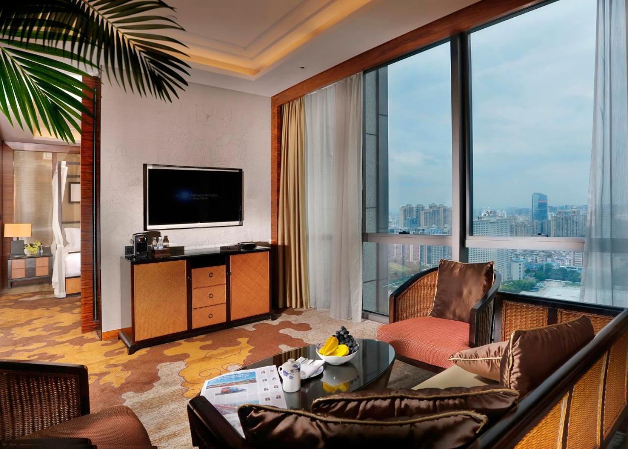 Dongguan Kande International Hotel-During The Canton Fair, Guests Can Enjoy Free Shuttle Buses To The Canton Fair Exhibition Hall Extérieur photo